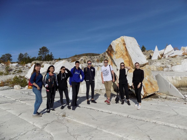 Мраморный карьер 